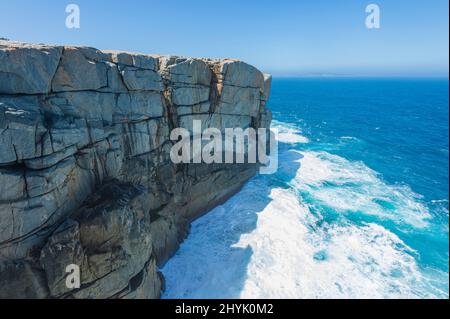 Spektakulärer Blick über die Gap im Torndirrup National Park, einem beliebten Reiseziel in der Nähe von Albany, Western Australia, WA, Australien Stockfoto