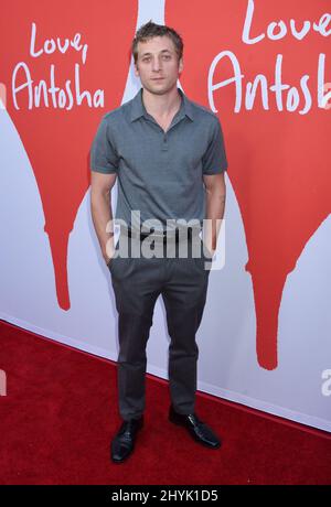 Jeremy Allen White bei der Premiere von Love, Antosha in den ArcLight Cinemas in Los Angeles, Kalifornien Stockfoto