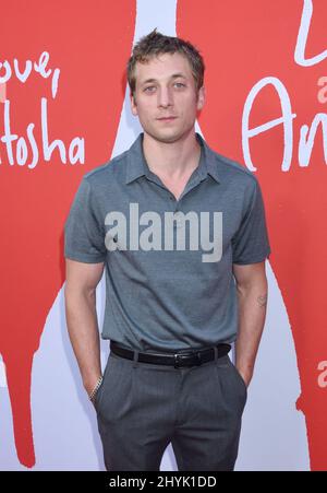 Jeremy Allen White bei der Premiere von Love, Antosha in den ArcLight Cinemas in Los Angeles, Kalifornien Stockfoto