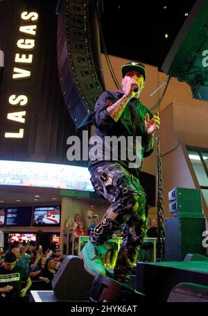Vanilla Ice auf der Bühne beim I LOVE DAS 90'S Konzert im Fremont Street Experience Labor Day Weekend Konzerte auf der Third Street Stage am 1. September 2019 in Las Vegas. Stockfoto