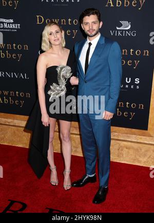 Laura Carmichael und Michael Fox nahmen an der Downton Abbey Premiere in der Alice Tully Hall in New York Teil Stockfoto
