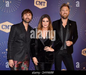 Lady Antebellum, Dave Haywood, Hilary Scott und Charles Kelley bei der CMT Artists of the Year 2019 im Schermerhorn Symphony Center Stockfoto