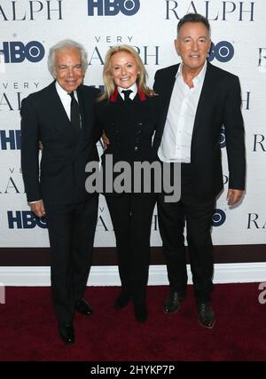 Ralph Lauren, Ricky Anne Loew-Beer und Bruce Springsteen bei der Ralph-Weltpremiere in New York Stockfoto