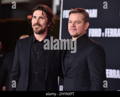 Christian Bale und Matt Damon treffen am 04. November 2019 in Hollywood, CA, bei der Los Angeles-Vorführung von Ford gegen Ferrari im TCL Chinese Theatre ein. Stockfoto