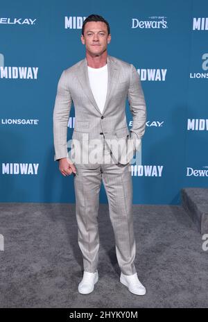 Luke Evans bei der Weltpremiere von Midway Stockfoto