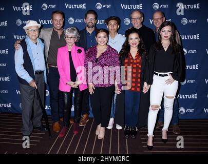 Norman Lear, Brent Miller, Rita Moreno, Todd Grinnell, Marcel Ruiz, Justina Machado, Gloria Calderon Kellett, Isabella Gomez, Mike Royce und Stephen Tobolowsky beim Vulture Festival Los Angeles 2019, das am 10. November 2019 im Hollywood Roosevelt Hotel in Hollywood, CA, stattfand. Stockfoto