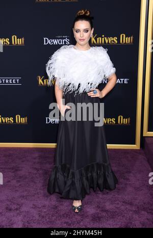 Katherine Langford bei der „Knives Out“-Premiere in Los Angeles, die am 14. November 2019 im Regency Village Theatre in Westwood, Los Angeles, stattfand. Stockfoto