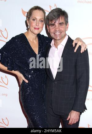 Ali Wentworth und George Stephanopoulos nahmen an der Michael J. Fox Foundation Gala 2019 "A Funny Thing Happened on the Way to Cure Parkinson's" Teil, die am 16. November 2019 im Hilton New York City, USA, stattfand. Stockfoto