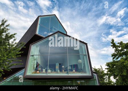 Das Vitra Haus, VitraHaus, Architekten Herzog & de Meuron, Vitra Campus, Vitra Design Museum, weil am Rhein, Baden-Württemberg, Deutschland Stockfoto