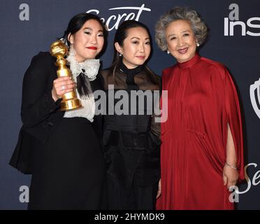 Awkwafina, Zhao Shuzhen und Lulu Wang bei der „The Instyle and Warner Bros Golden Globes After Party“ im Beverly Hilton Hotel Stockfoto