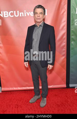 Peter Gallagher bei der Ankunft im NBCUniversal Winter TCA 2020 im Langham Huntington Hotel am 11. Januar 2020 in Pasadena, CA. Stockfoto