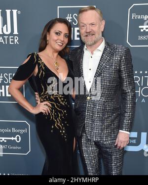 Jared Harris und Allegra Riggio bei den Annual Critics' Choice Awards 25., die am 12. Januar 2020 in Santa Monica, USA, im Barker Hanger verliehen wurden. Stockfoto