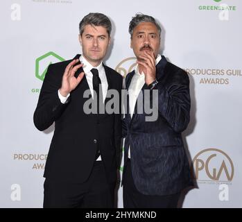 Carthew Neal und Taika Waititi bei den jährlichen Producers Guild Awards 31. im Hollywood Palladium Stockfoto