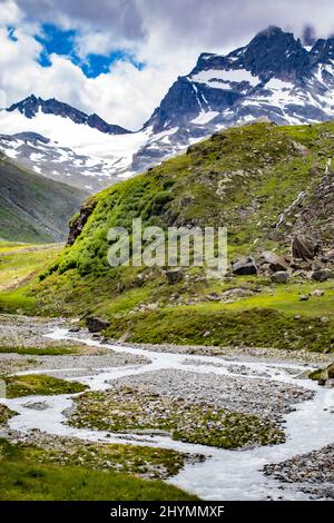 Fluss Ill im Montafon-Tal, Österreich, Vorarlberg Stockfoto