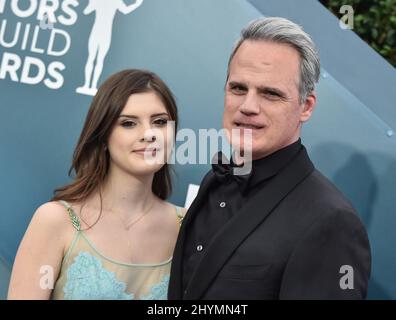 Michael Park und Kathleen Rose Park bei den Annual Screen Actors Guild Awards 26., die am 19. Januar 2020 im Shrine Auditorium, CA, im Shrine Auditorium abgehalten wurden. Stockfoto