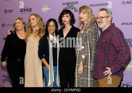 Christine O'Malley, Caitrin Rogers, Guest, Lana Wilson, Taylor Swift, Morgan Neville bei der Premiere von „Miss Americana“ während des Sundance Film Festivals 2020, das am 23. Januar 2020 im Eccles Theatre in Park City stattfand Stockfoto