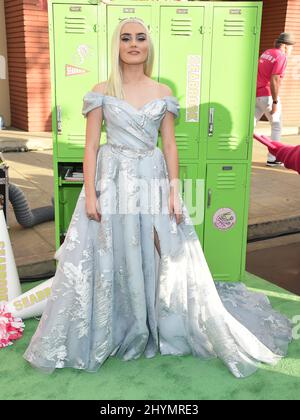 MEG Donnelly Ankunft im Disney Channel Original Movie €˜Zombies 2' im Walt Disney Studios Main Theatre am 25. Januar 2020 in Burbank, CA. Stockfoto