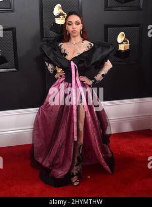 FKA Twigs nimmt an den GRAMMY Awards 2020 im Staples Center in Los Angeles, Kalifornien, Teil. Stockfoto