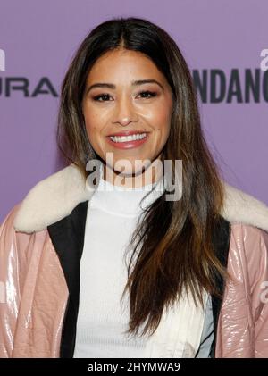 Gina Rodriguez bei der Premiere von „Kajillionaire“ während des Sundance Film Festivals 2020, das am 25. Januar 2020 im Eccles Theatre in Park City, UT, stattfand. Stockfoto