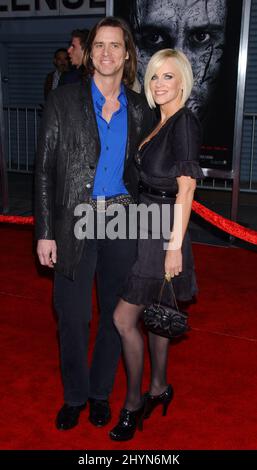 Jim Carrey und Jenny McCarthy nehmen an der Premiere von „The Number 23“ in Los Angeles Teil. Bild: UK Press Stockfoto