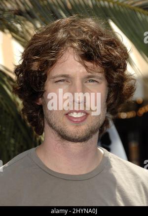 Jon Heder nimmt an der US-Premiere „Surf's Up“ im Mann Village Theatre Teil. Bild: UK Press Stockfoto