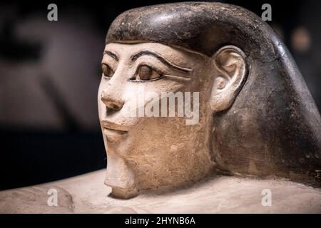 Statue des Militärkommandanten Inebny, Kalkstein, 8. Dynastie, 1479-14251 v. Chr., Theben, Ägypten, Sammlung des British Museum Stockfoto