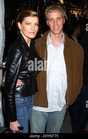 RENE RUSSO UND IHR MANN DAN GILROY BESUCHEN DIE „NARC“-PREMIERE IM ACADEMY THEATRE, LA. BILD: BRITISCHE PRESSE Stockfoto