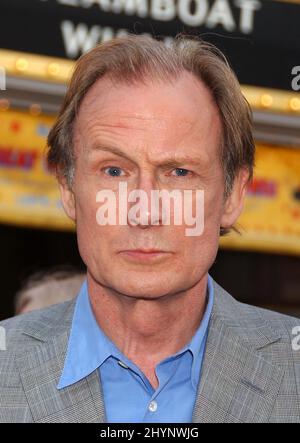 Bill Nighy nimmt an der Weltpremiere von „Pirates of the Caribbean: Dead man's Chest“ in Disneyland Teil. Bild: UK Press Stockfoto