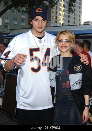 BRITTANY MURPHY & ASHTON KUTCHER BEIM CADILLAC SUPER BOWL GRAND PRIX IN SAN DIEGO, USA BILD: BRITISCHE PRESSE Stockfoto