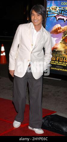 Stephen Chow nimmt an der Premiere von „Kung Fu Hustle“ in Los Angeles Teil. Bild: UK Press Stockfoto