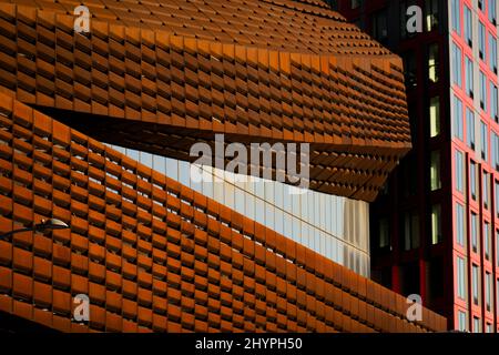 Williamsburg Sparkasse und Barclay Center in der Innenstadt von Brooklyn NYC Stockfoto