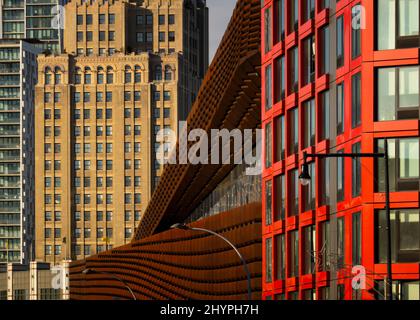 Williamsburg Sparkasse und Barclay Center in der Innenstadt von Brooklyn NYC Stockfoto