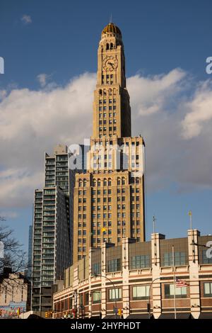 Williamsburg Sparkassengebäude in der Innenstadt von Brooklyn NYC Stockfoto
