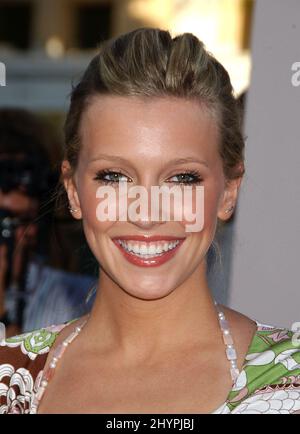 Katie Cassidy besucht die Premiere von „Click“ in Los Angeles. Bild: UK Press Stockfoto