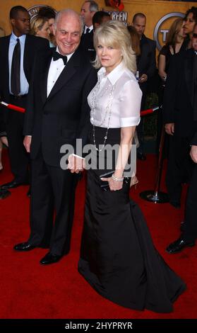 Candice Bergen und ihr Ehemann Marshall Rose nehmen an den Screen Actors Guild Awards im Shrine Exposition Center in Los Angeles, Kalifornien, Teil. Bild: UK Press Stockfoto