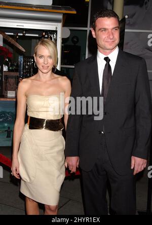 Naomi Watts & Liev Schreiber nehmen an der Premiere von „The Painted Veil“ in Los Angeles Teil. Bild: UK Press Stockfoto