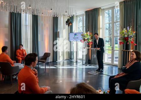 DEN HAAG, NIEDERLANDE - 15. MÄRZ: Mark Rutte, Ministerpräsident der Niederlande, während der Zeremonie der Paralympischen Athleten im Catshuis am 15. März 2022 in Den Haag, Niederlande (Foto von Jeroen Meuwsen/BSR Ageny) NOCNSF Stockfoto