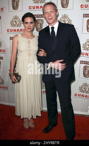 Jennifer Connelly und Paul Bettany bei den jährlichen BAFTA/LA Cunard Britannia Awards 16. im Hyatt Regency Century Plaza Hotel in Los Angeles. Stockfoto