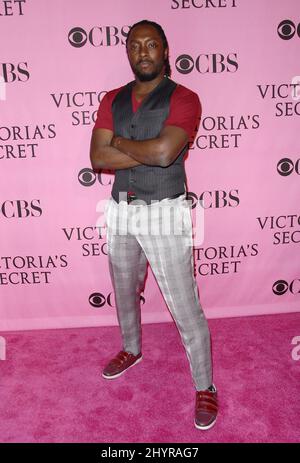 Will i am kommt zur jährlichen Victoria's Secret Fashion Show 12., die im Kodak Theatre in Hollywood, CA, stattfindet. Stockfoto