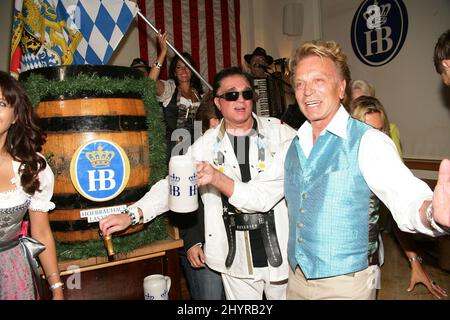 Roy Horn von Siegfried & Roy stirbt mit 75 Jahren an einem Coronavirus in Las Vegas, NV. 13. September 2014 Las Vegas, NV. Siegfried Fischbacher, Roy Horn Siegfried & Roy Kick Off Oktoberfest, Hofbbrauhaus Stockfoto