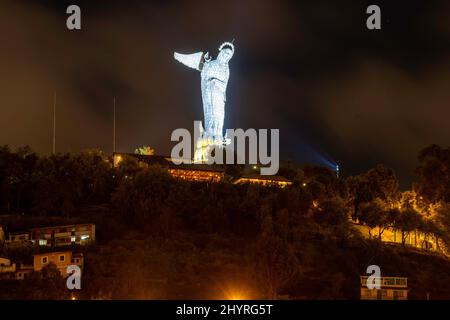 Blick auf die Virgen de Panecillo; Quito, Ecuador. Stockfoto