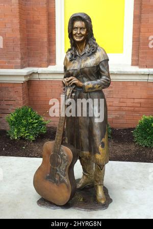 Die Country-Musik-Ikone Loretta Lynn ist die erste Frau, die vor dem berühmten Ryman Auditorium in Nashville eine Statue verdient Stockfoto