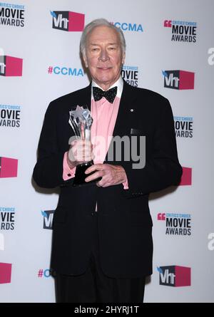 FILE PHOTO: Christopher Plummer, der in Kanada geborene Schauspieler, der in The Sound of Music spielte, starb am Freitagmorgen in seinem Haus in Connecticut. Er war 91 Jahre alt. 12. Januar 2012 Hollywood, Ca. Christopher Plummer 17. Annual Critics' Choice Movie Awards im Hollywood Palladium Stockfoto