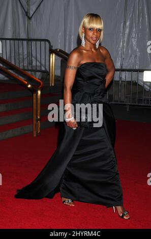 Mary J. Blige bei der Gala des Costume Institute im Metropolitan Museum in New York City. Stockfoto