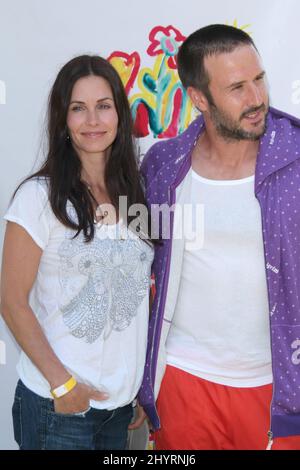 David Arquette und Courteney Cox Arquette nehmen am „A Time for Heroes“-Karneval Teil, der der Elizabeth Glaser Pediatric AIDS Foundation im Wadsworth Theatre zugute kommt. Stockfoto