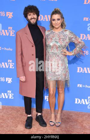 Dave Burd und Taylor Misiak Ankunft in der ¢ €˜Dave¢ €™ Saison 2 Premiere am Greek Theatre am 10. Juni 2021 in Los Angeles, CA. Stockfoto