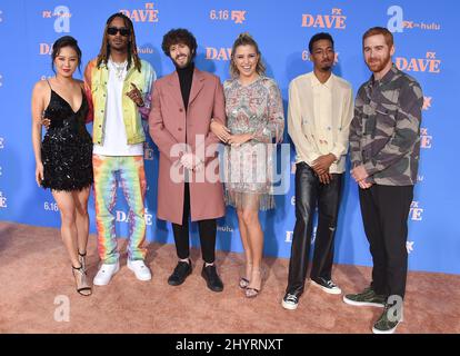 Christine Ko, Gata, Dave Burd, Taylor Misiak, Travis Taco Bennett und Andrew Santino Ankunft an der ¢ €˜Dave¢ €™ Saison 2 Premiere am Greek Theatre am 10. Juni 2021 in Los Angeles, CA. Stockfoto