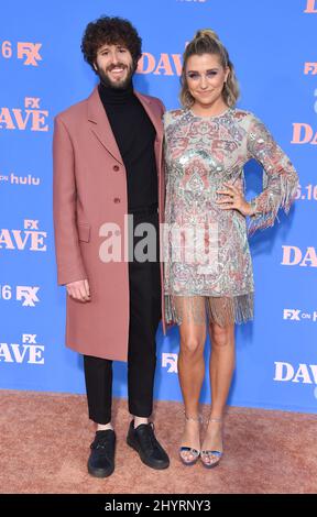 Dave Burd und Taylor Misiak Ankunft in der ¢ €˜Dave¢ €™ Saison 2 Premiere am Greek Theatre am 10. Juni 2021 in Los Angeles, CA. Stockfoto