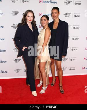 Amy Forsyth, Isabelle Fuhrman & Dilone beim Tribeca Film Festival 2021 „The Novice“, das am 13. Juni 2021 in den Spring Studios in New York City, NY, stattfand Stockfoto