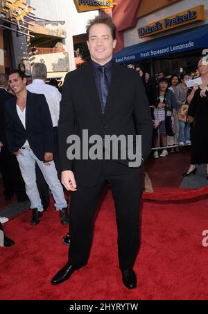 Brendan Fraser bei der amerikanischen Premiere „The Mummy: Tomb of the Dragon Emperor“ im Gibson Amphitheatre, Los Angeles. Stockfoto